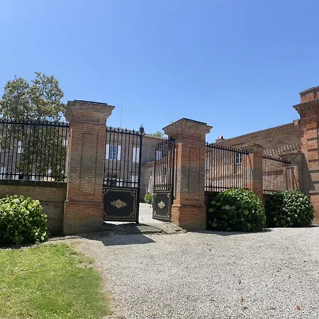 Grand Du Chateau Holiday home