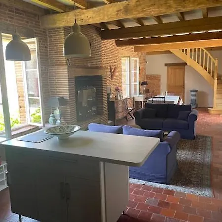 Grand Du Chateau Holiday home *